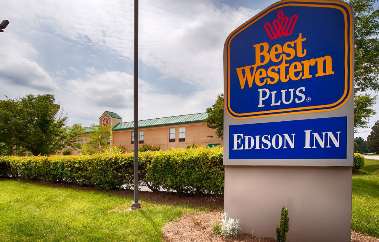 Best Western Plus Edison Inn Гарнер Экстерьер фото
